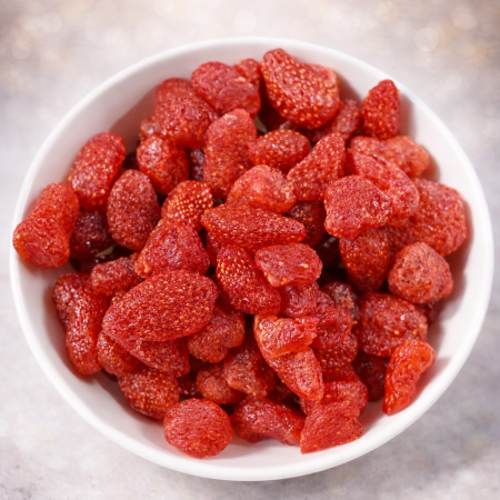 فراولة مجففة